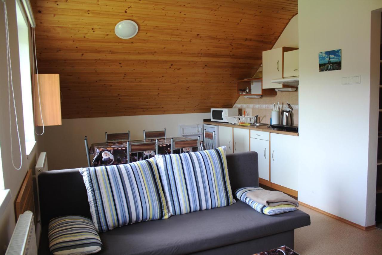 Apartmany Fialka Kasperske Hory Bagian luar foto